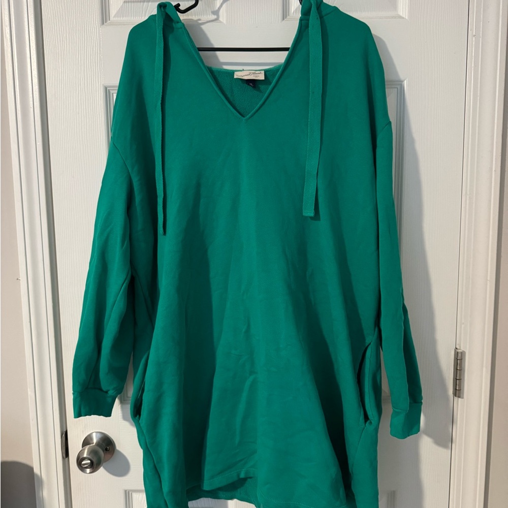 Universal Thread Green V-Neck Hoodie